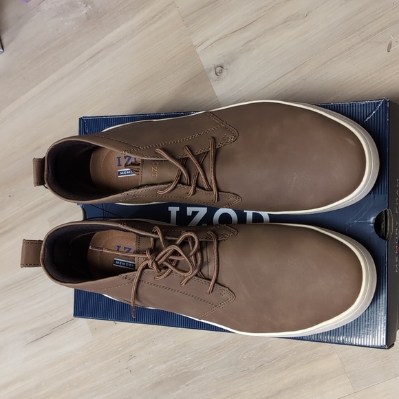 IZOD Men's Chukka Boot - Picture 2 of 5